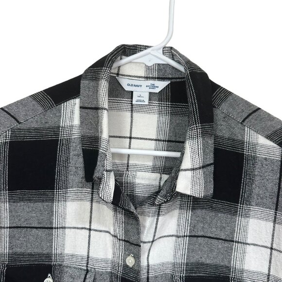 OLD NAVY Women SZ L TALL THE BOYFRIEND SHIRT Black-W Plaid Flannel Button Down - Picture 9 of 12